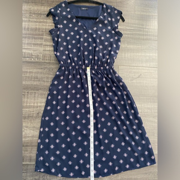 Reitmans Dress 🌺 - Picture 5 of 5